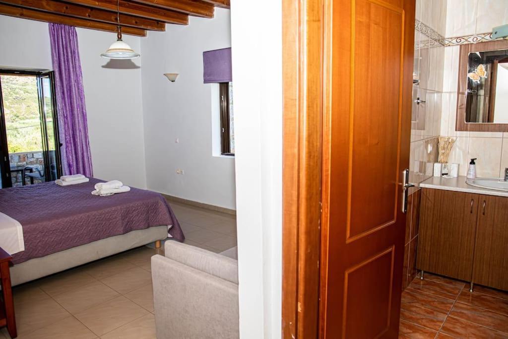 Vicina - In Platanias And 4min By The Villa Chania (Crete)